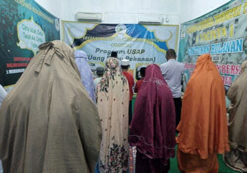 wakaf perlengkapan sekolah