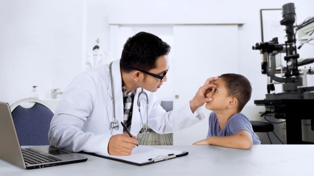 Dampak Layar Digital pada Kesehatan Mata Modern